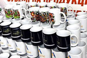 Горнята з друком як елемент корпоративного сувеніру: доцільність і технології фото