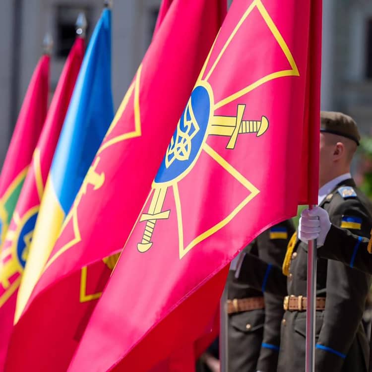 Мобільні церемоніальні флагштоки з нержавійки